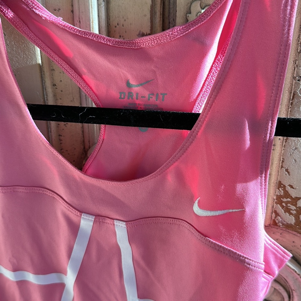 Nike dri-fit muscle tee - Picture 2 of 4